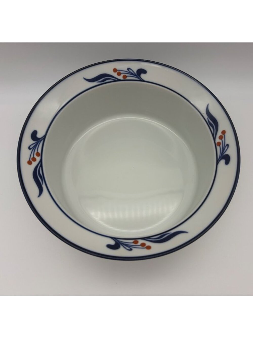 Dansk Bistro Maribo 8 Inch Round Vegetable Serving Bowl Blue Red Berry Japan Vtg - Picture 2 of 6